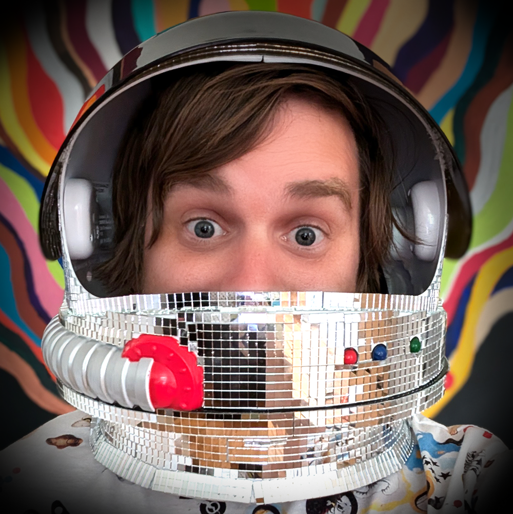Brad Frost wearing a disco